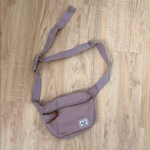 Herschel Supply Company Women’s Dusty Pink Crossbody Bag